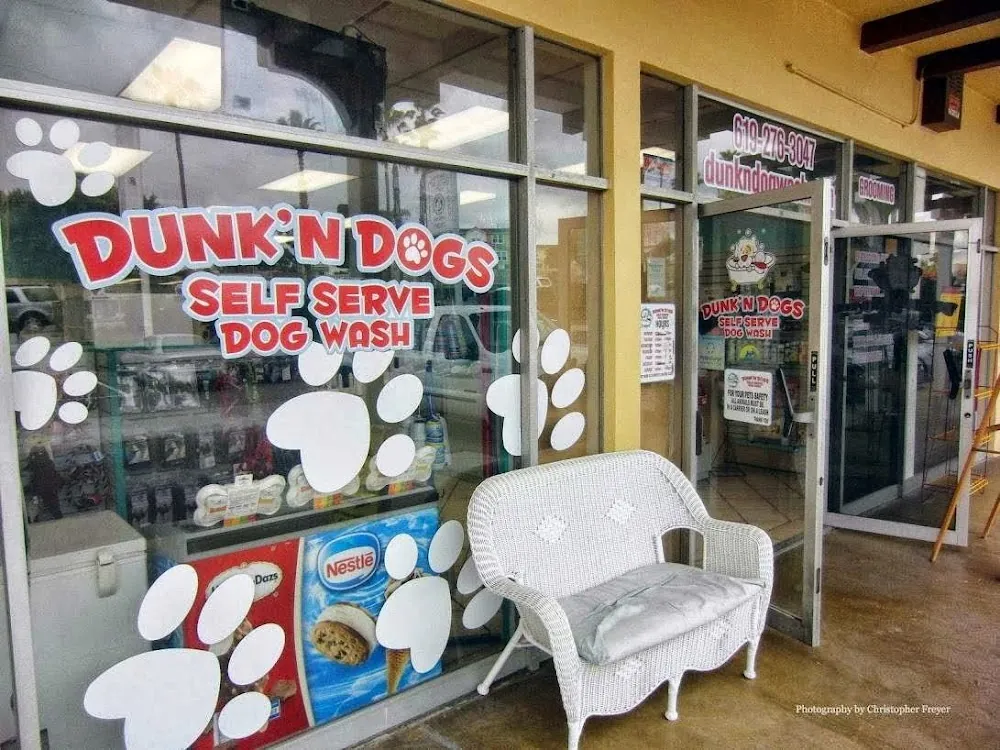 Dunk'N Dogs