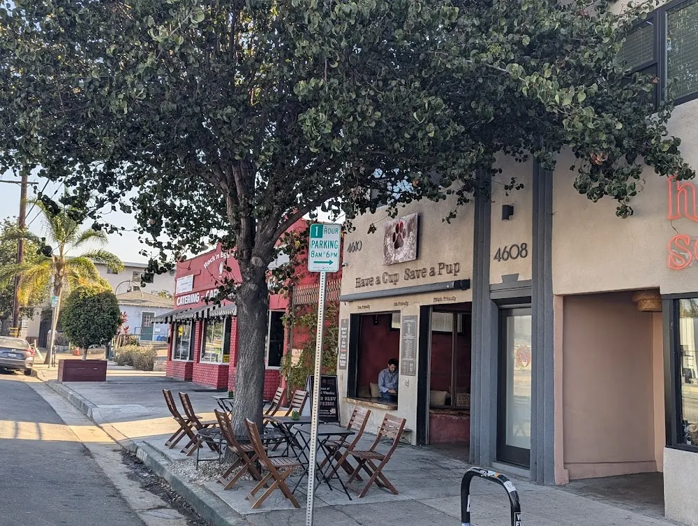 Muddy Paw Coffee & Park Eagle Rock