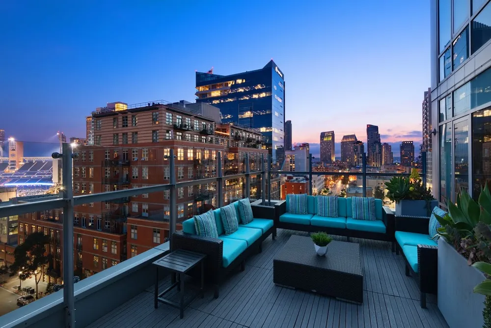 Hotel Indigo San Diego-Gaslamp Quarter, an IHG Hotel