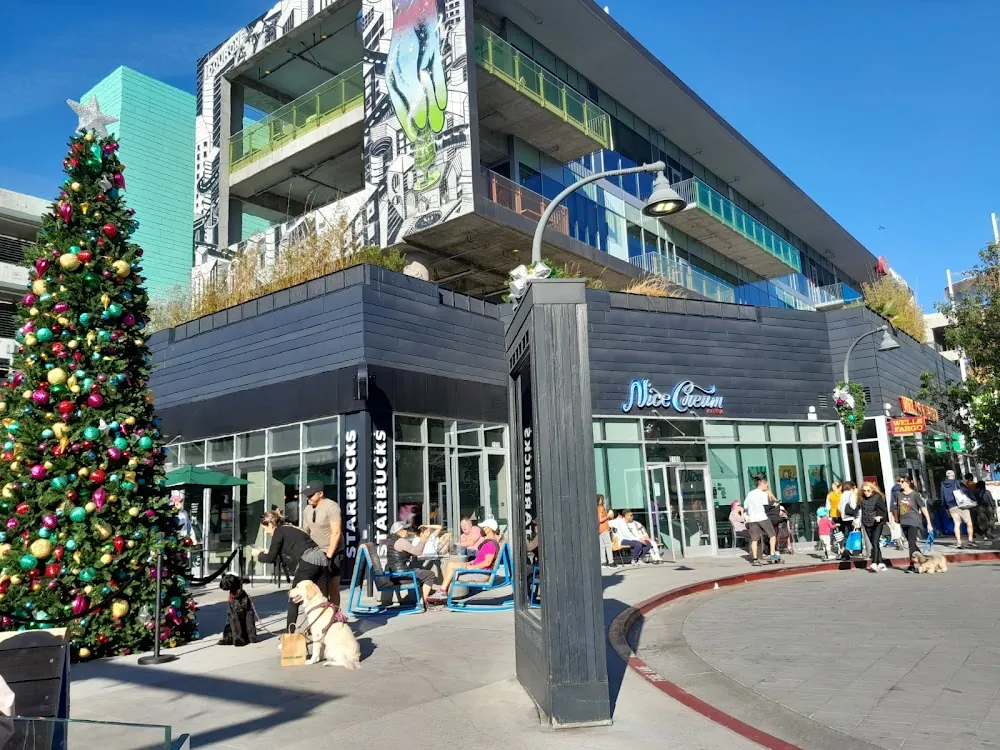 Runway Playa Vista